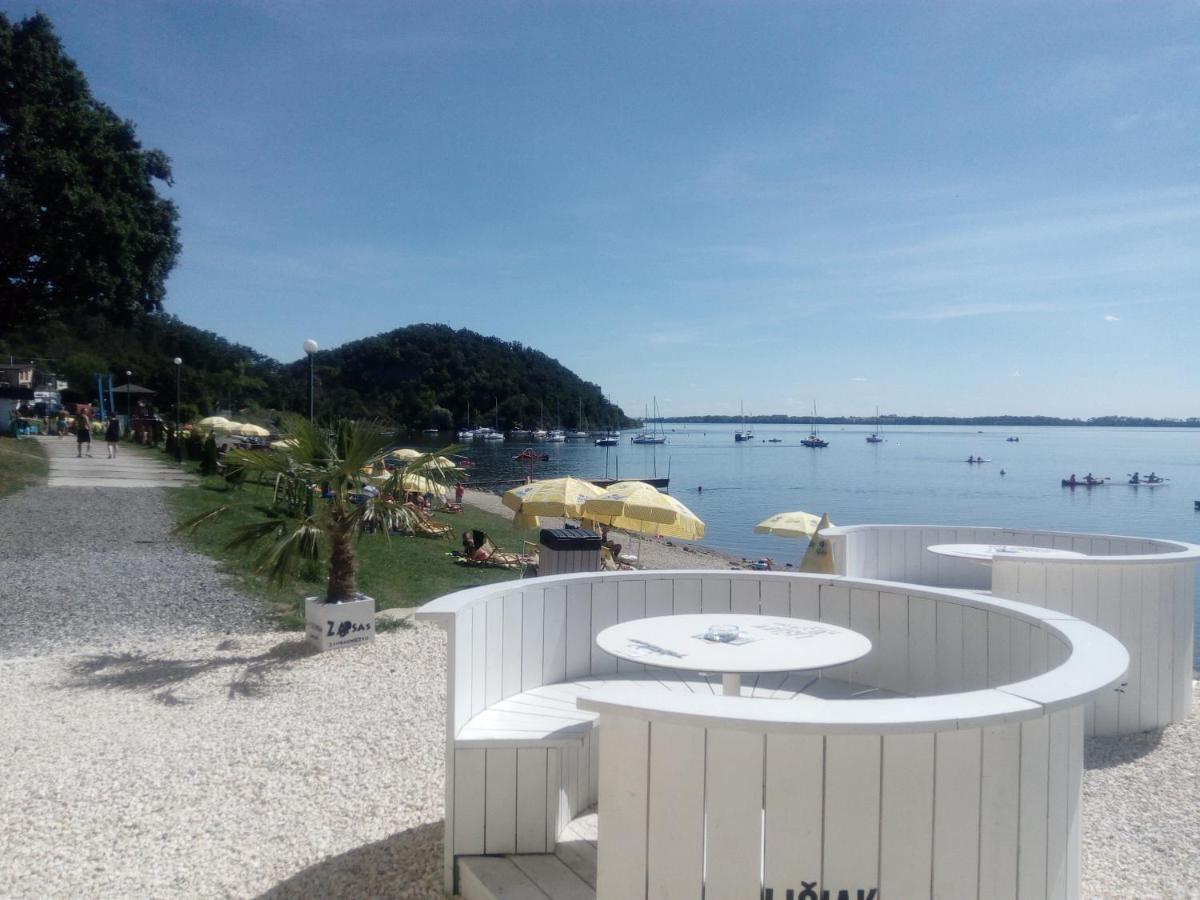Apartmany Fantagiro Kaluza Bagian luar foto